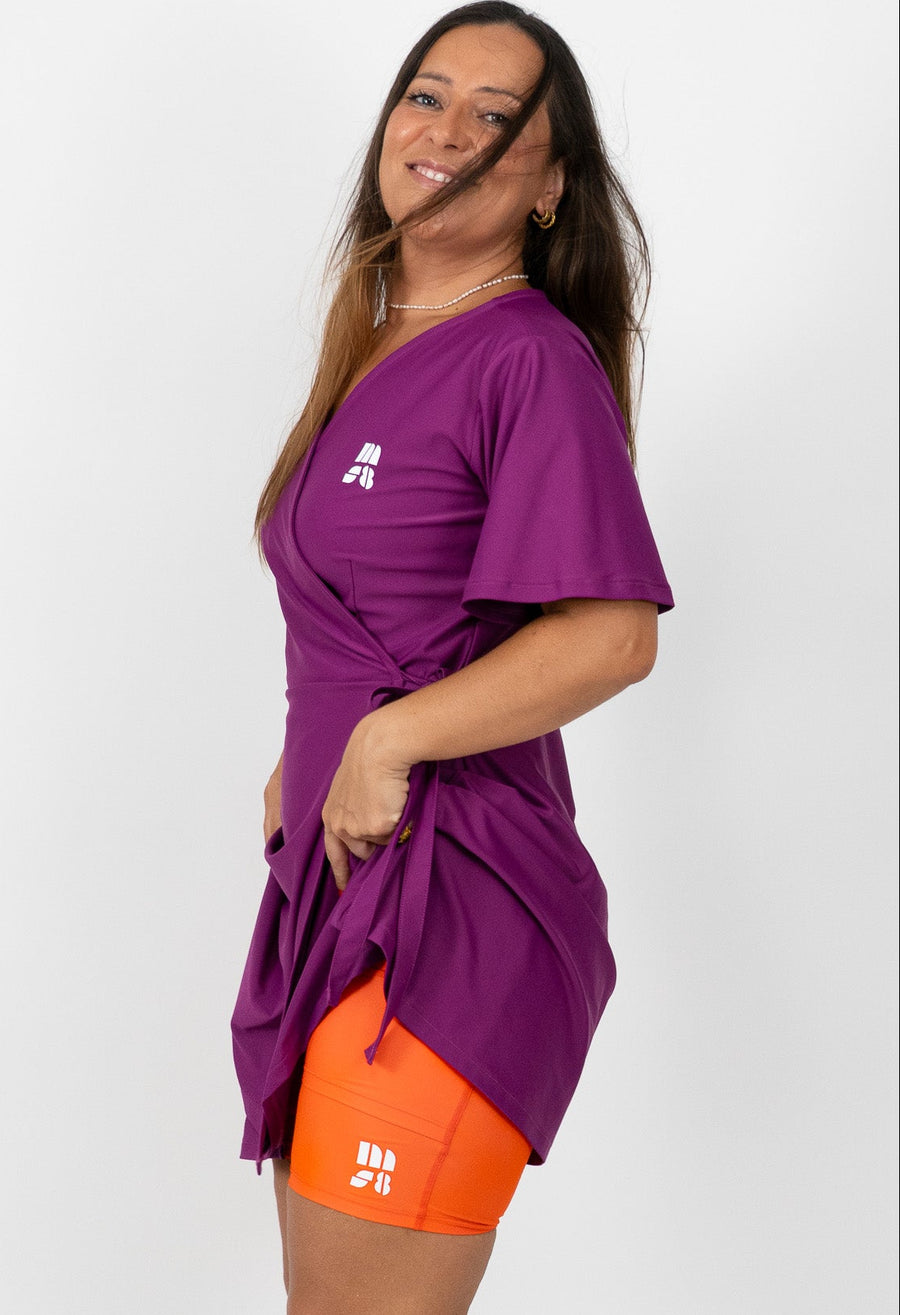 Model wearing Macau Street 8 clothing